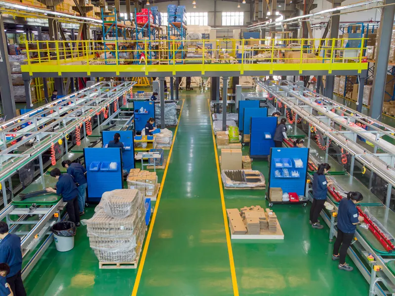Planta de ensamblaje y equipos de precisión para fabricación por contrato llave en mano en Komaspec