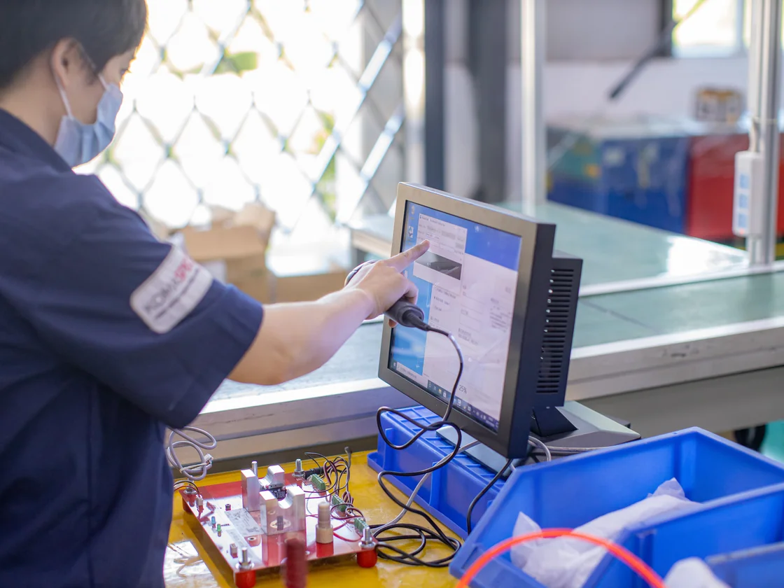 Komaspec quality inspection lab and functional testing bench