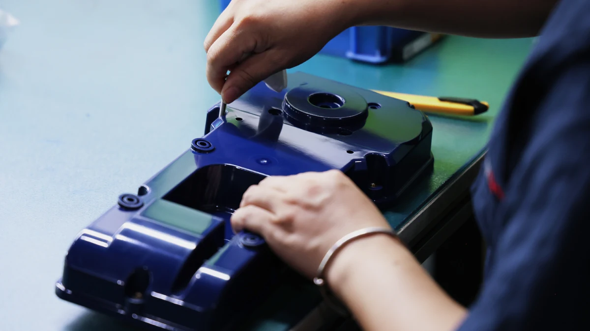 Komaspec agritech box build assembly floor
